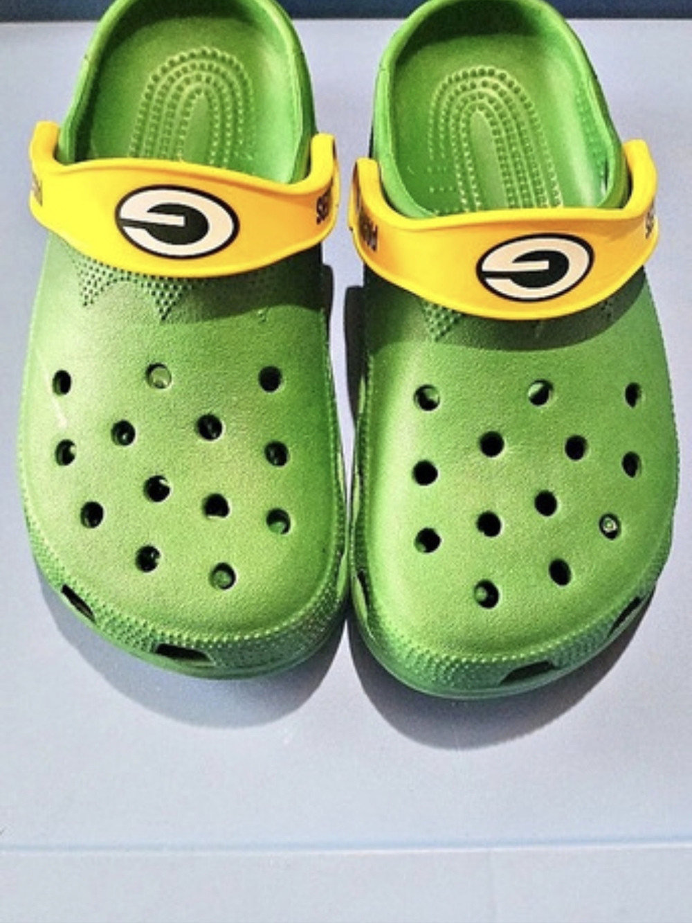 Crocs Classic Green Bay Packer Clog Green & Yellow Clogs Med W8/M6